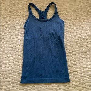 Blue Nile ebb to street tank